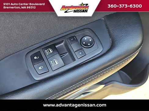 Used 2023 Dodge Challenger GT image 9