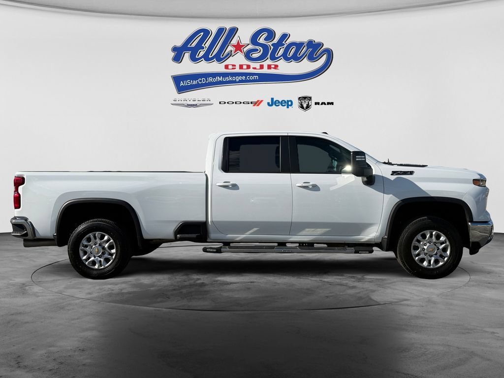 Used 2024 Chevrolet Silverado 2500 LT w/ All Star Edition AWD/4WD image 4