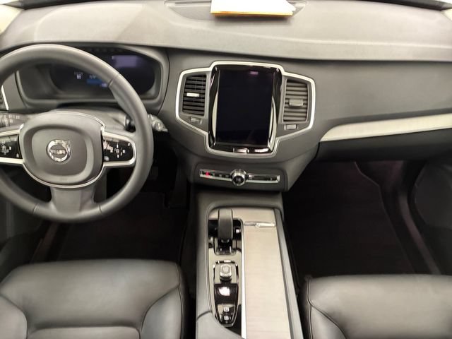 Used 2024 Volvo XC90 B5 Core AWD/4WD image 21