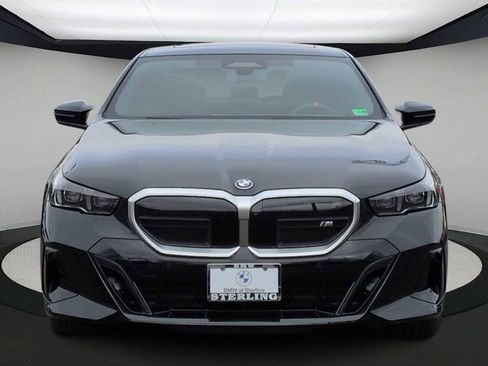 Used 2025 BMW i5 M60 w/ Premium Package image 3