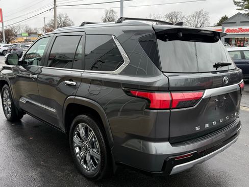 Used 2025 Toyota Sequoia Capstone image 6