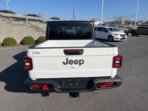 New 2026 Jeep Gladiator Rubicon image 8