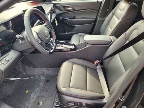 New 2026 Chevrolet Trax RS w/ Driver Confidence Package image 8