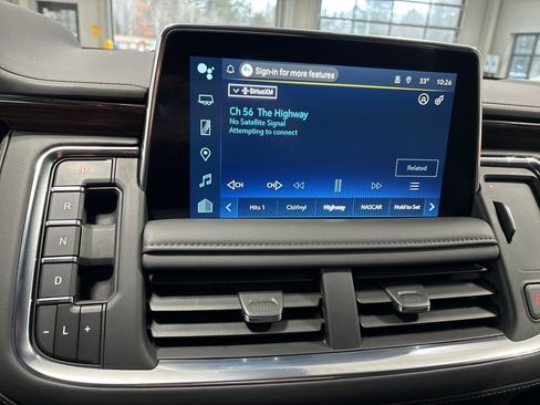 Used 2024 Chevrolet Tahoe High Country image 36