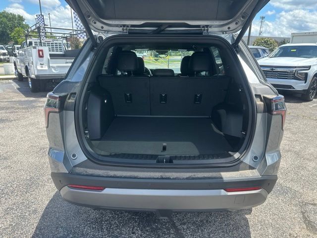 New 2026 Chevrolet Equinox LT w/ Convenience Package II FWD image 29