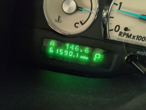 Used 2005 Ford Thunderbird 50th Anniversary image 23