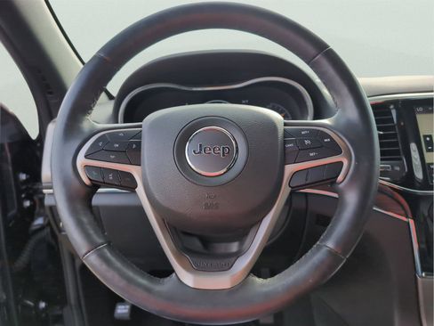 Used 2021 Jeep Grand Cherokee Limited image 30