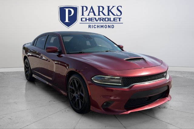 Used 2017 Dodge Charger R/T RWD image 1