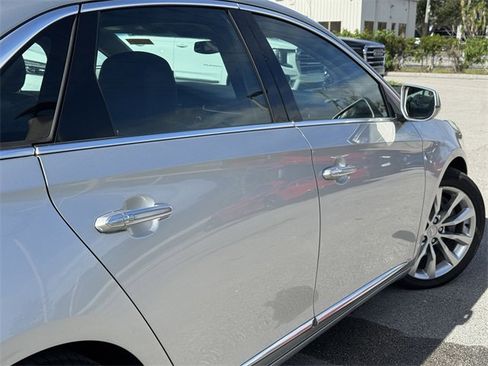 Used 2019 Cadillac XTS Luxury image 8