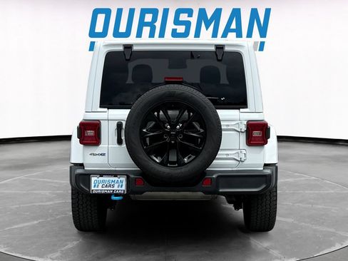 Used 2024 Jeep Wrangler Unlimited Sahara AWD/4WD image 5