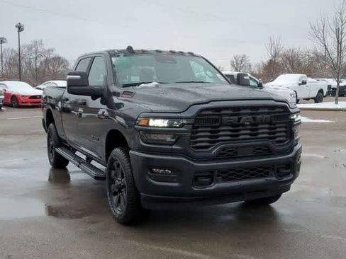 Used 2026 RAM 2500 Big Horn AWD/4WD image 2