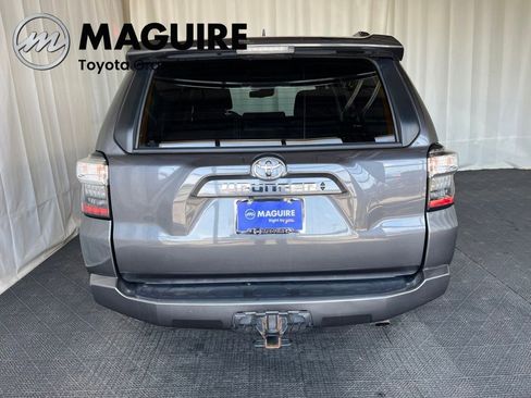 Used 2023 Toyota 4Runner SR5 Premium w/ Moonroof Package AWD/4WD image 32