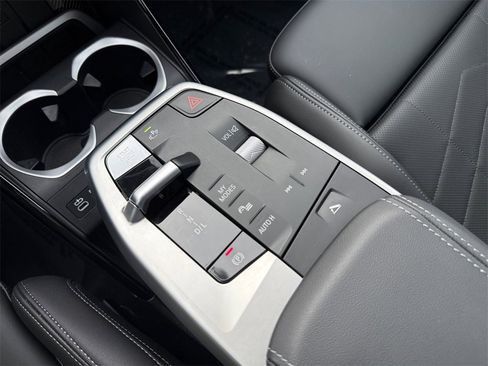 Certified 2025 BMW X1 xDrive28i w/ Convenience Package image 25