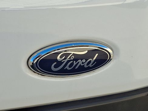 Used 2024 Ford Transit 250 Low Roof w/ Exterior Upgrade Package image 28