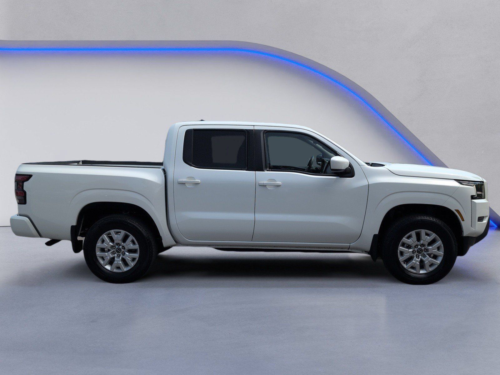 Used 2023 Nissan Frontier SV w/ Tow Package AWD/4WD image 12