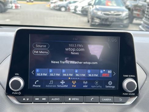 Used 2025 Nissan Sentra SV FWD image 26
