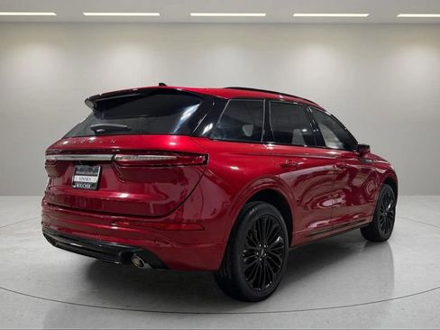 Certified 2026 Lincoln Corsair Premiere AWD/4WD image 3