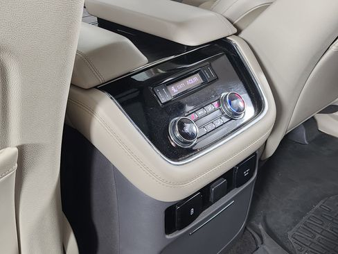 Used 2021 Lincoln Navigator L Reserve image 27