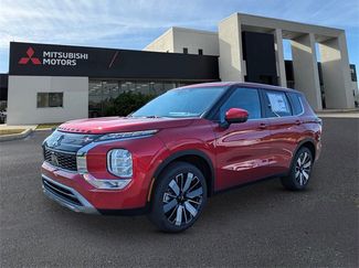 New 2025 Mitsubishi Outlander SE video 1