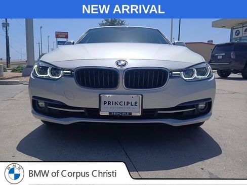 Used 2018 BMW 330i xDrive Sedan AWD/4WD image 2