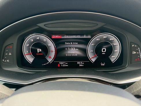 Used 2023 Audi Q8 Prestige AWD/4WD image 18