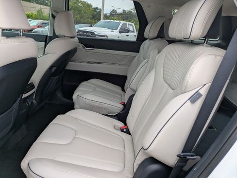 Used 2023 Hyundai Palisade Calligraphy w/ Cargo Package FWD image 13