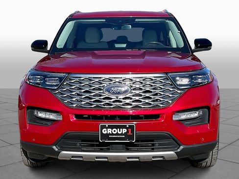 Used 2023 Ford Explorer Platinum w/ Technology Package image 3