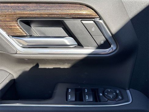 New 2026 GMC Sierra 1500 Elevation image 13