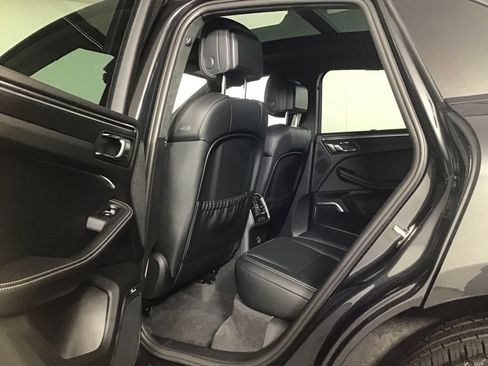Certified 2026 Porsche Macan GTS AWD/4WD image 26