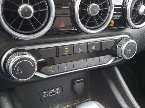 Used 2023 Nissan Sentra SV image 14