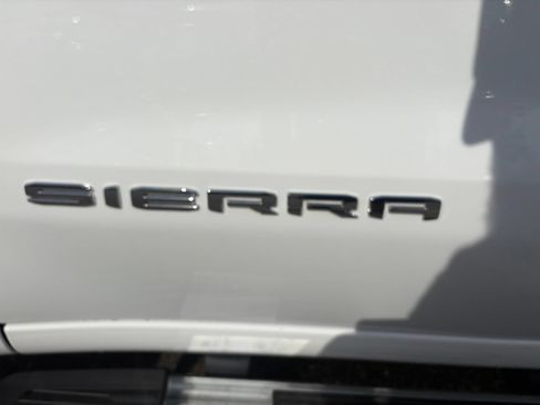 Used 2019 GMC Sierra 1500 SLT w/ SLT Premium Package AWD/4WD image 12
