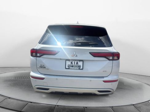 Used 2024 Mitsubishi Outlander SEL Black Edition FWD image 4