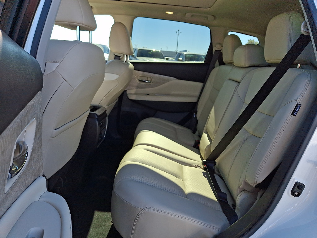 Used 2020 Nissan Murano SL w/ Moonroof Package AWD/4WD image 11