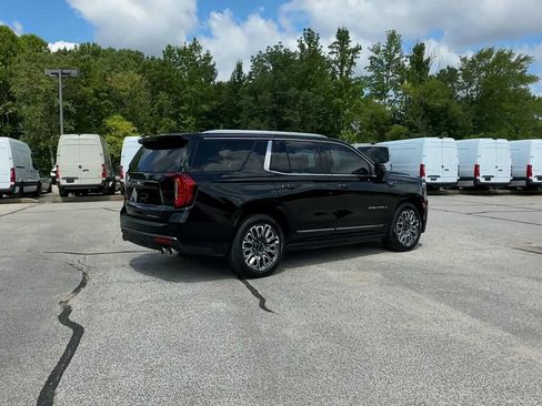 Certified 2024 GMC Yukon Denali Ultimate AWD/4WD image 8