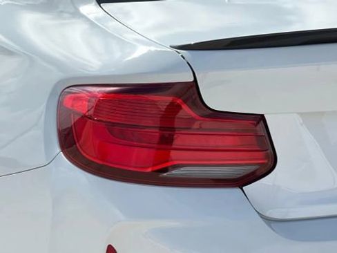 Used 2018 BMW M2 image 43