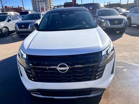 New 2026 Nissan Pathfinder Platinum w/ Cargo Package image 2