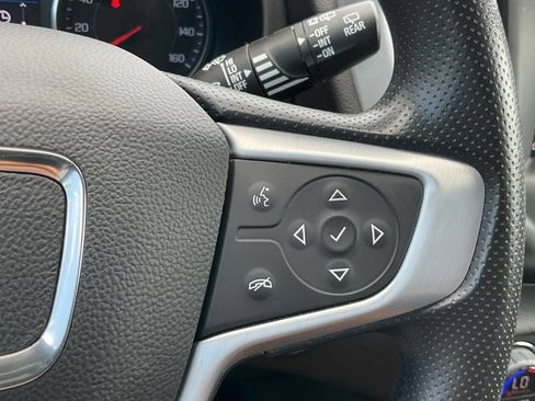 Used 2024 GMC Terrain SLE w/ Driver Convenience Package AWD/4WD image 6