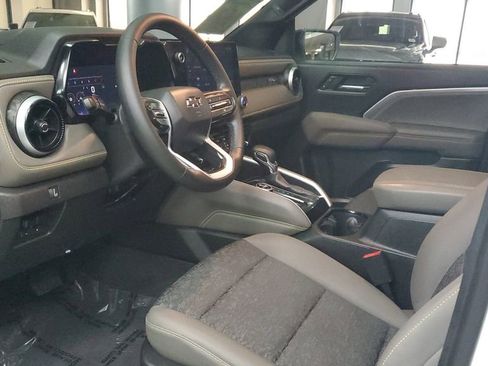 Used 2024 Chevrolet Colorado ZR2 w/ Safety Package image 20