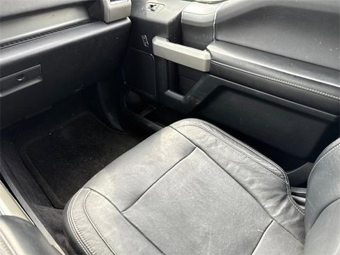 Used 2015 Ford F150 Lariat image 14