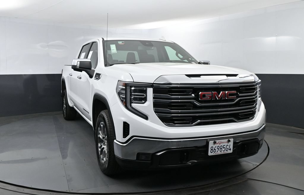 Used 2026 GMC Sierra 1500 SLT RWD image 2