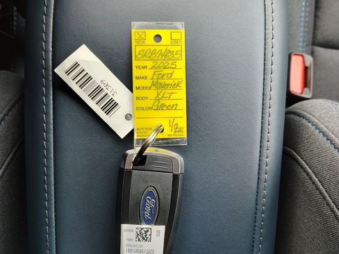 New 2025 Ford Maverick XLT w/ Equipment Group 301A image 15