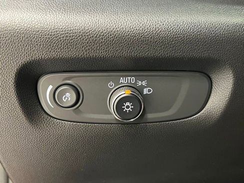 Certified 2023 Chevrolet Traverse Premier image 18