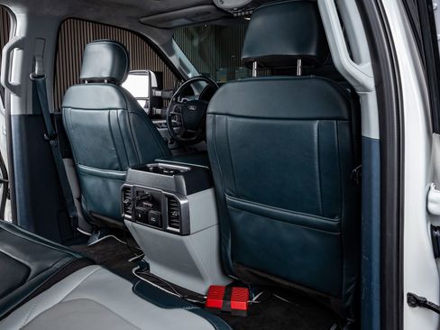 Used 2022 Ford F250 Limited image 31