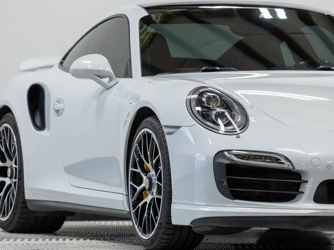 Used 2015 Porsche 911 Turbo S AWD/4WD image 2