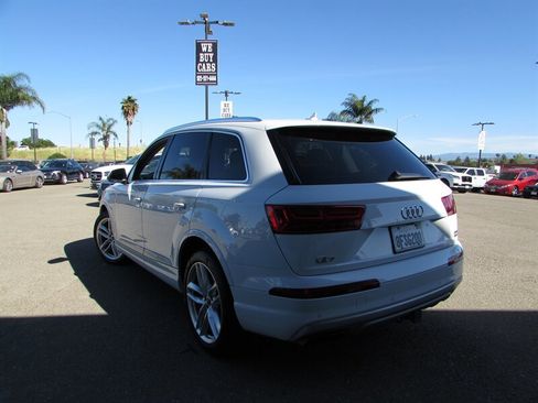 Used 2018 Audi Q7 3.0T Prestige w/ Prestige Package image 3