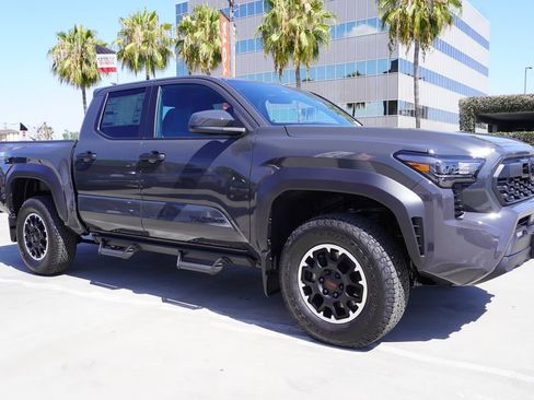 New 2026 Toyota Tacoma TRD Off-Road AWD/4WD image 3