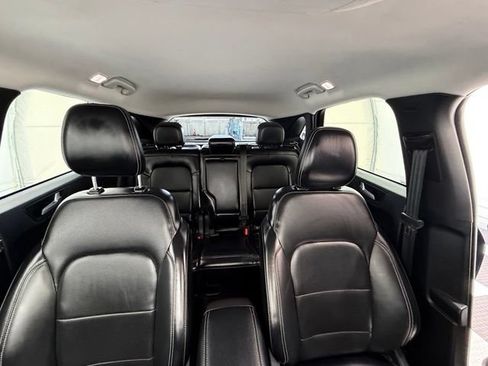 Used 2025 Ford Escape Platinum AWD/4WD image 33