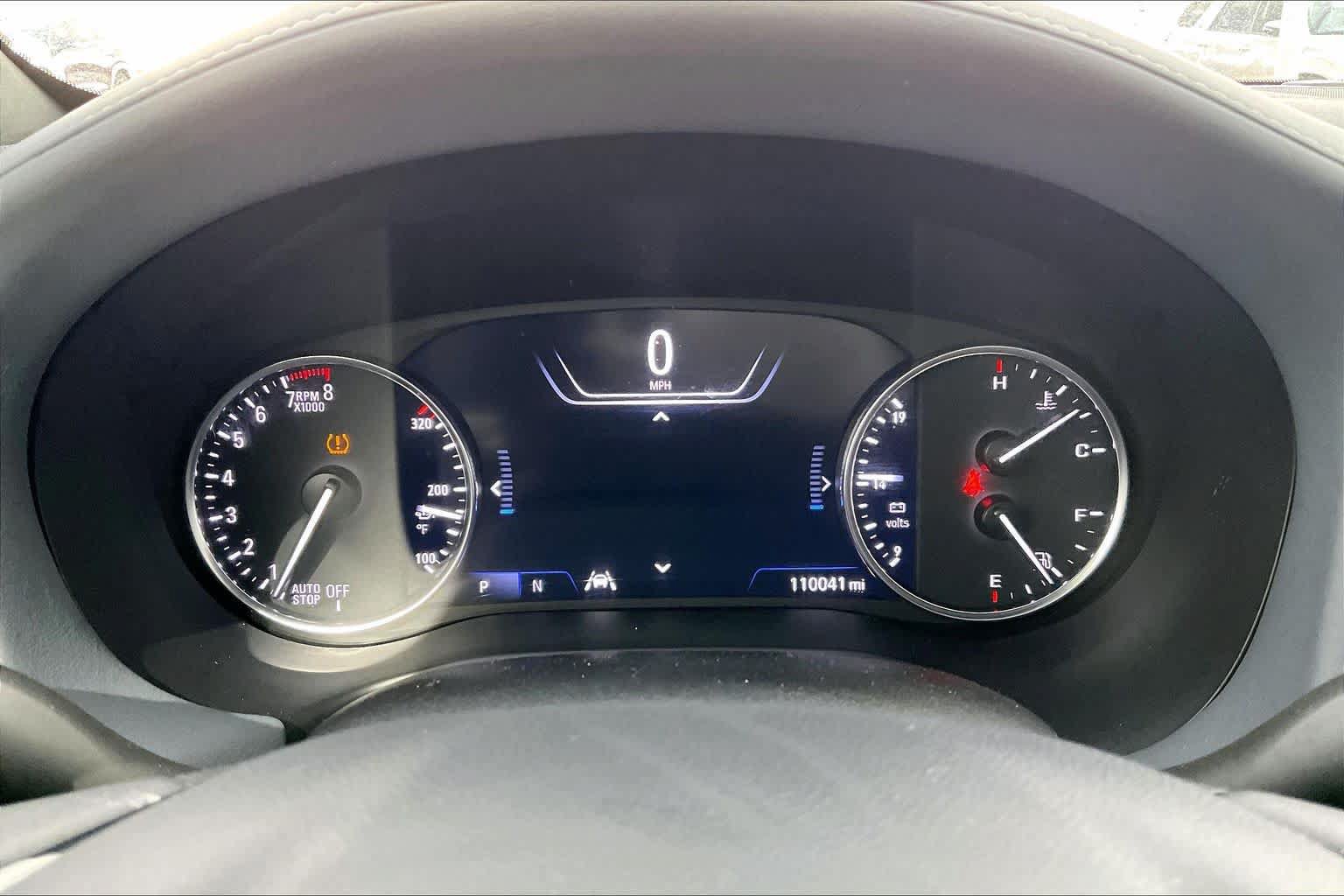 Used 2022 Buick Enclave Premium AWD/4WD image 24