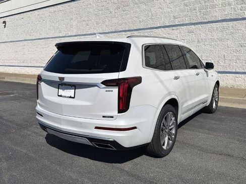 Certified 2023 Cadillac XT6 Premium Luxury FWD image 7