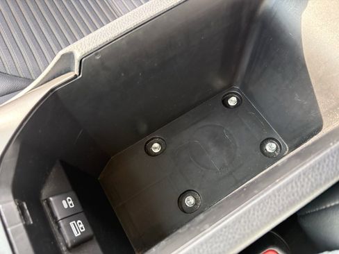 Used 2021 Toyota Camry SE image 40